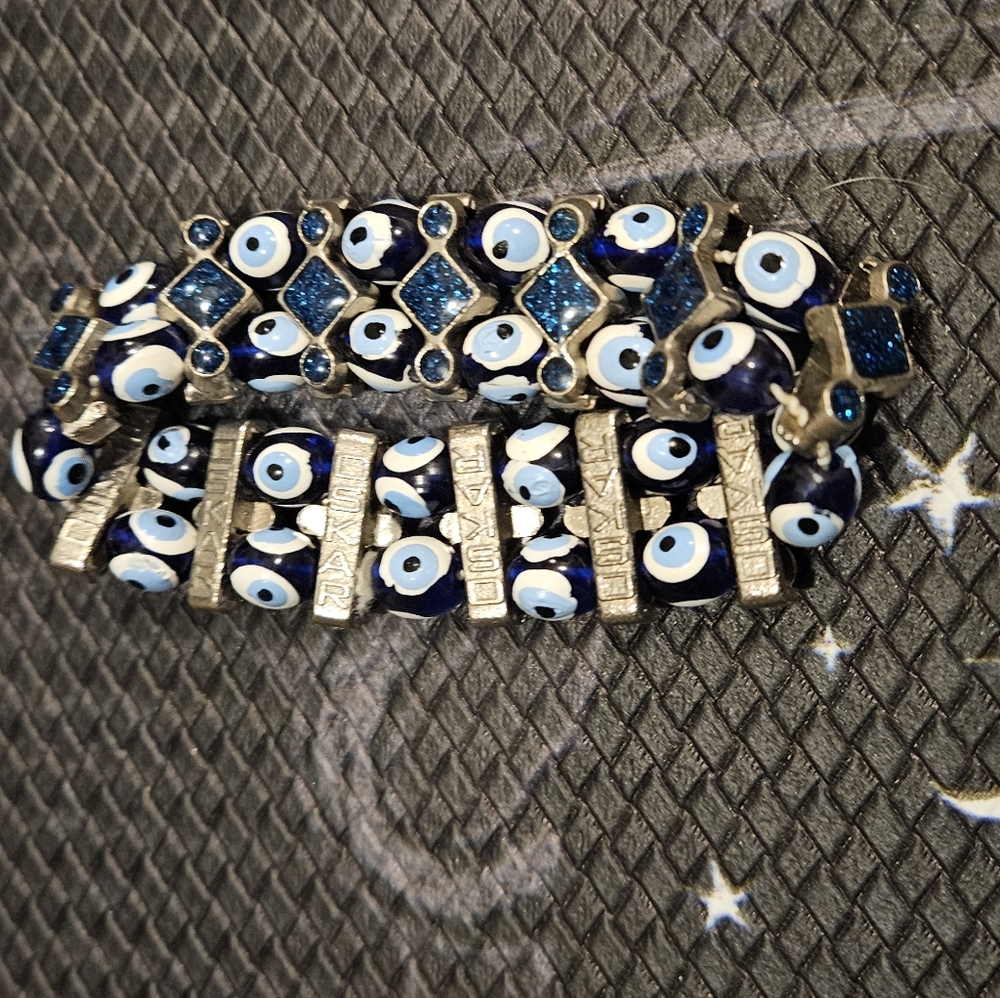 Bracelet large stretchy evil eye